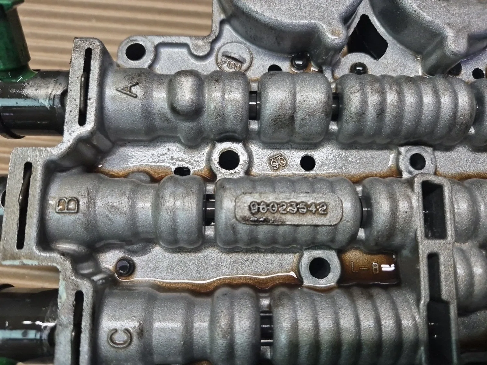 2004-2006 BMW E46 330Ci A5S 390R Transmission Valve Body Mechatronic 96023542 image 2