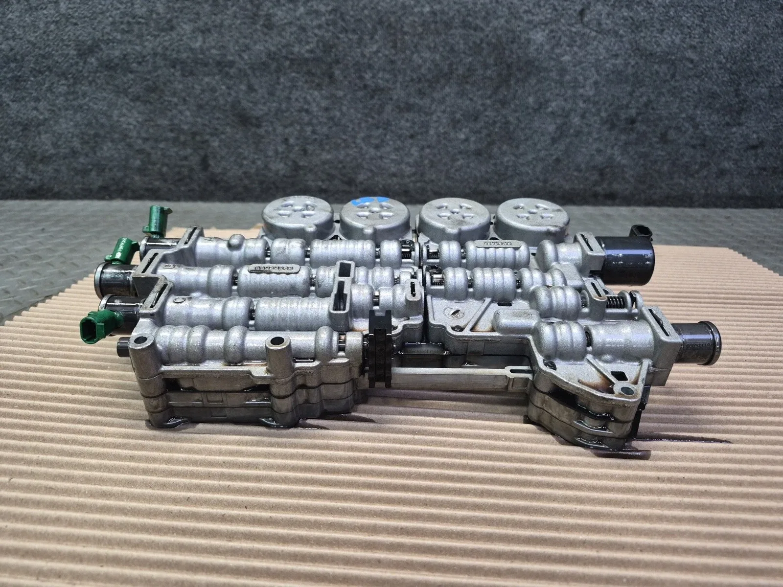 2004-2006 BMW E46 330Ci A5S 390R Transmission Valve Body Mechatronic 96023542 image 3