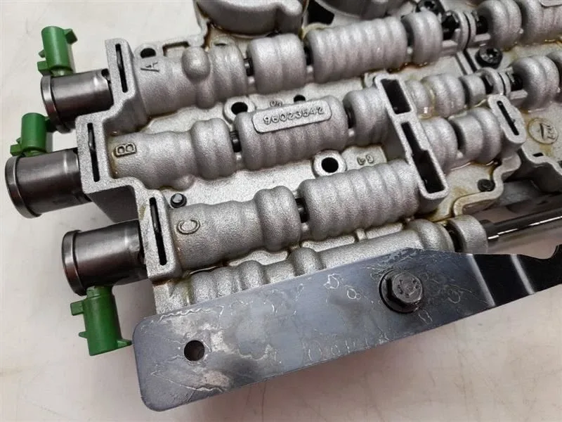 2004 BMW E46 3.0 Valve Body / Mechatronics 24307521362 (330ci/330i/330xi) image 2