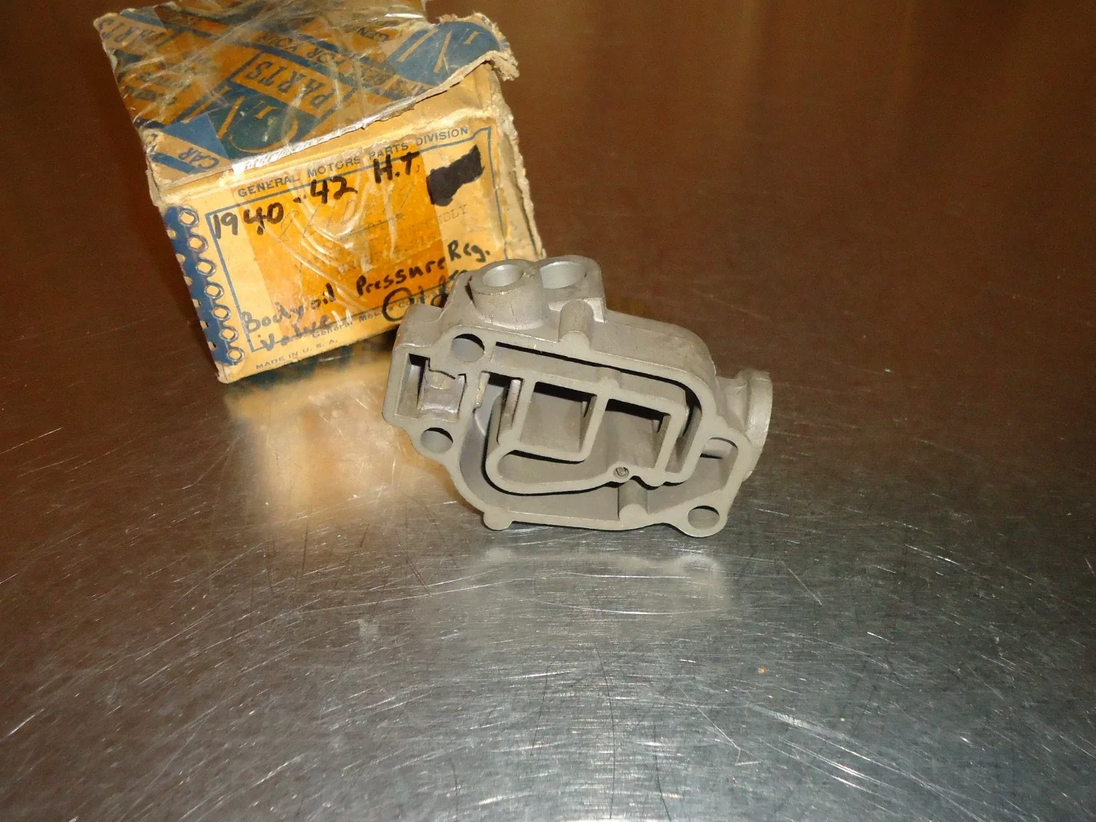 1940-1942 Oldsmobile Hydramatic Valve Body MPN 8600148 image 2