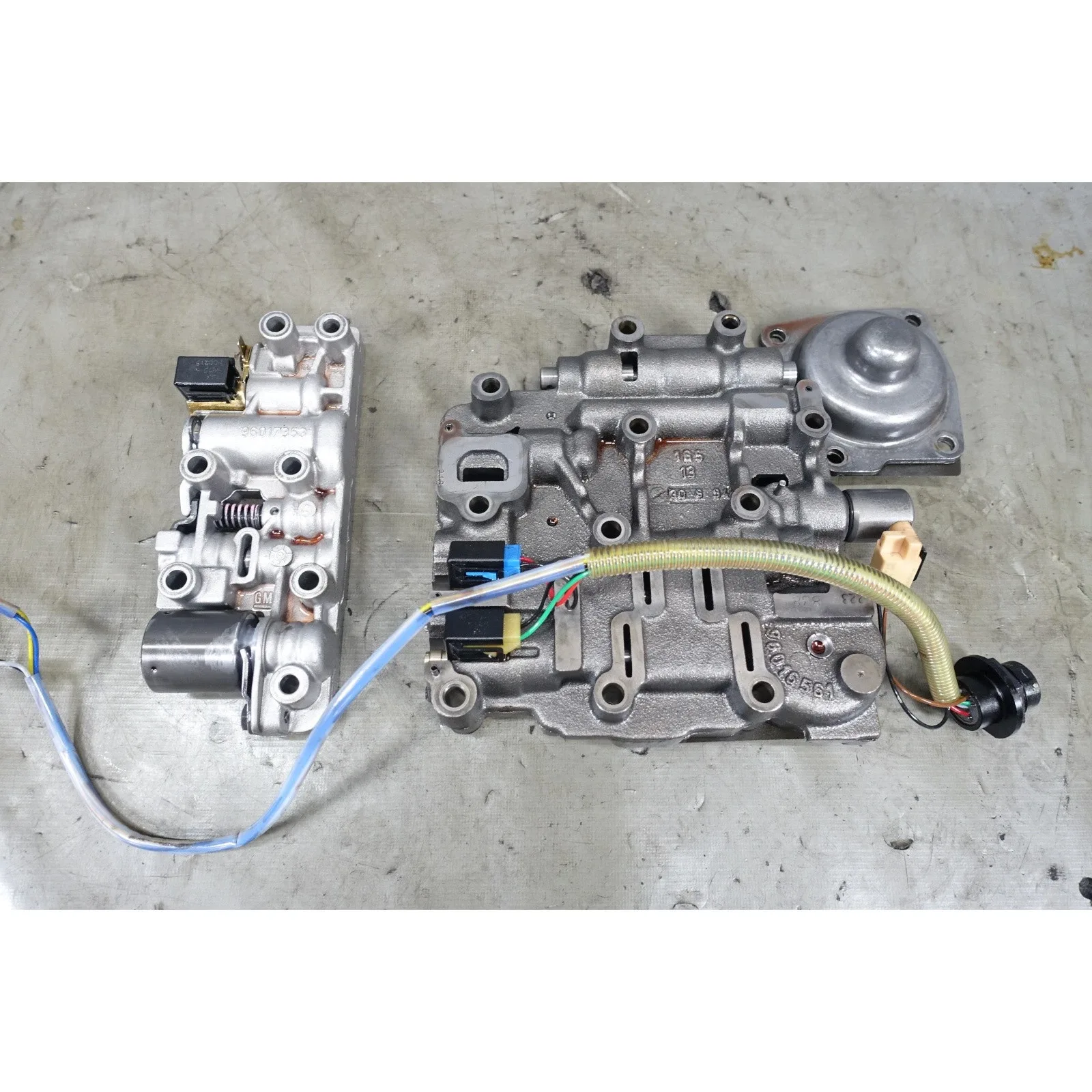 1991-1997 BMW E36 / Z3 / E39 Automatic Transmission Valve Body - 24357537061 image 3