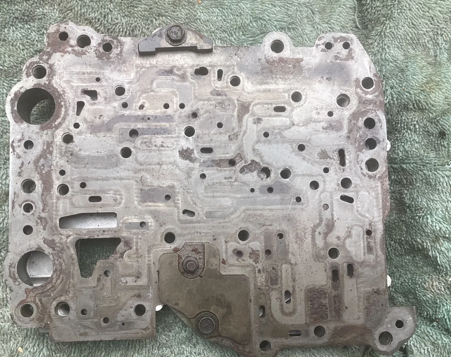 1965 Ford C4 Transmission Valve Body Lower Half image 3