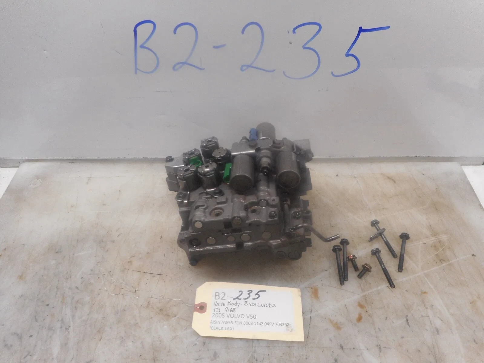 2005 Volvo V50 Valve Body (AISIN) - 8 Solenoids image 2