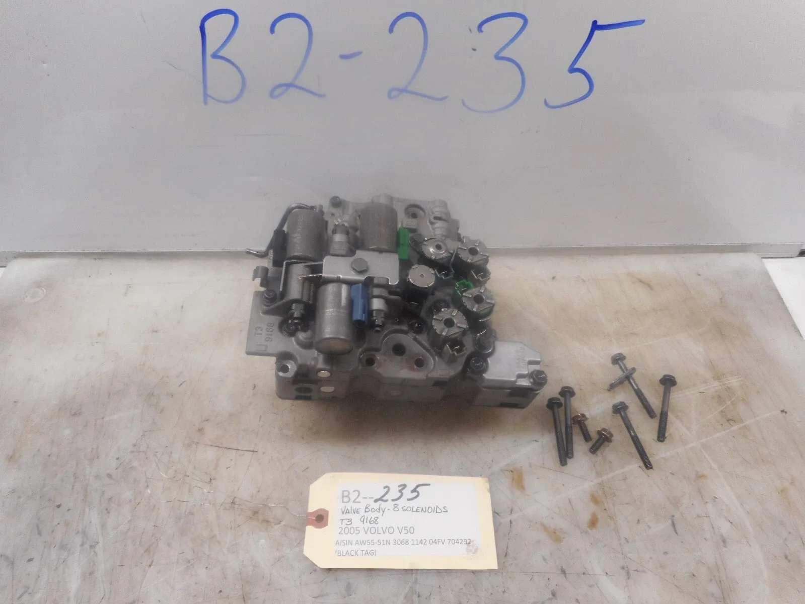 2005 Volvo V50 Valve Body (AISIN) - 8 Solenoids image 4