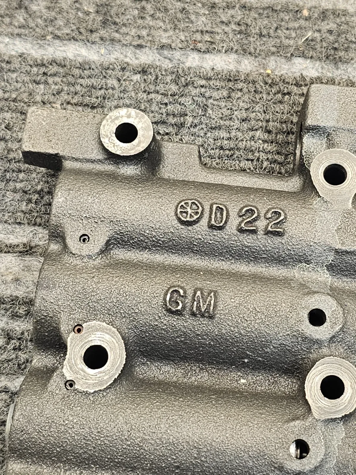 GM Automatic Transmission Valve Body D22 7531 B272 image 2