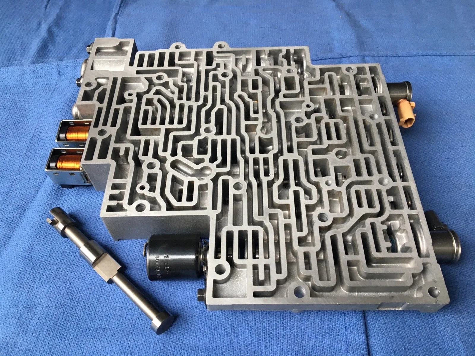 2001-2002 GM 4L60E Valve Body Annular Assembly