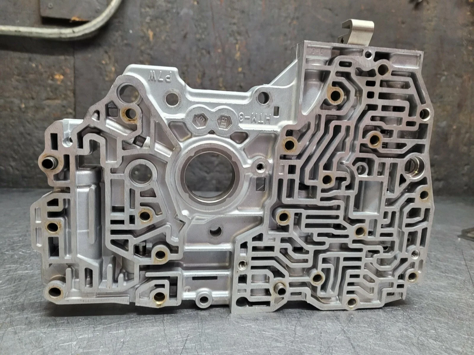 Honda Remanufactured Transmission Valve Body HTM-3 P7W (Cast# P7W) image 4