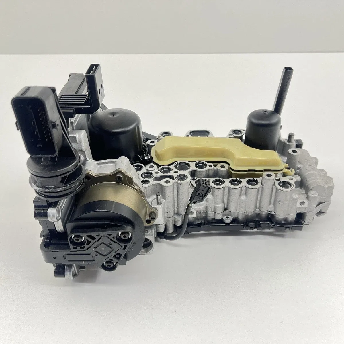 2018 Audi A4 B9 Quattro 2.0L Mechatronic Valve Body 0CK325421A