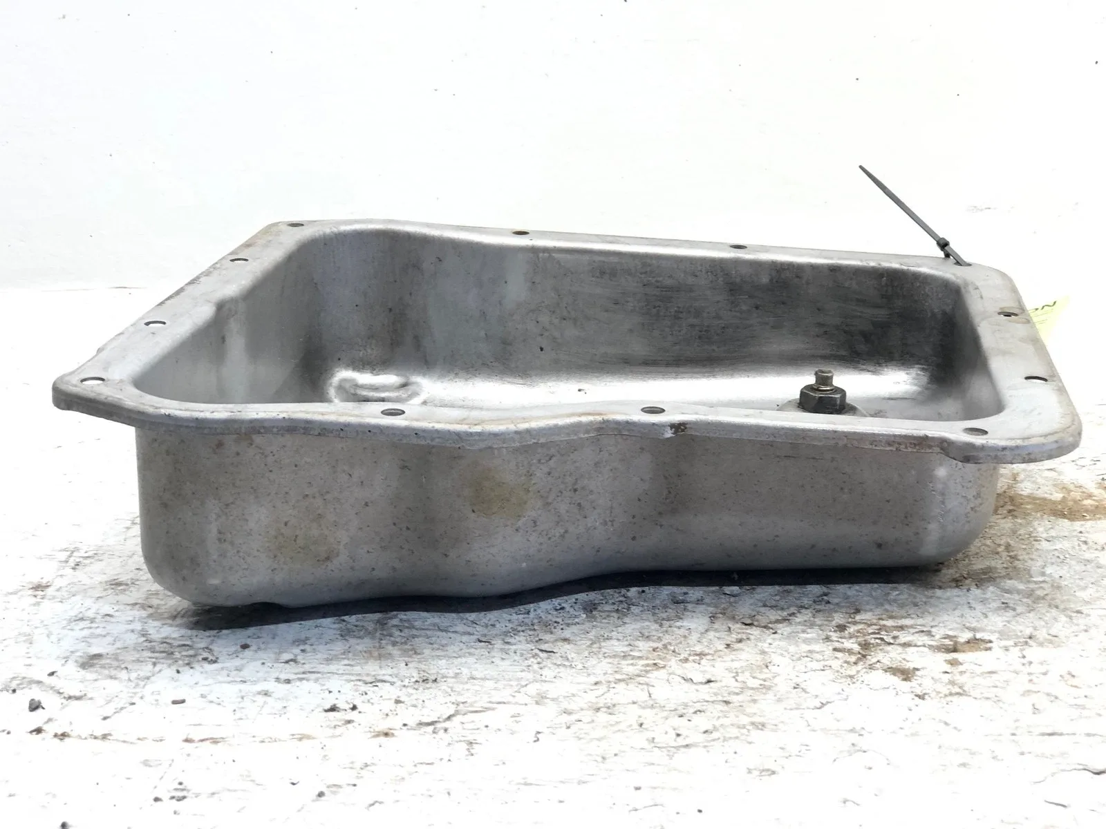 1999-2005 Chevy Silverado Transmission Oil Pan Oem 6.6L Allison 1000 Duramax image 4