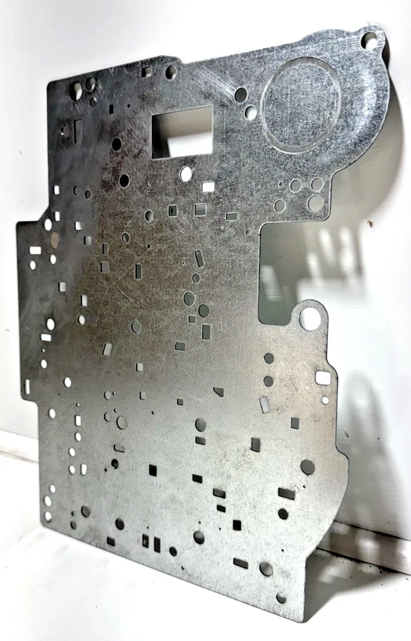 1982-1993 GM TH700-R4/4L60 Valve Body Separator Plate OEM 37989 image 2
