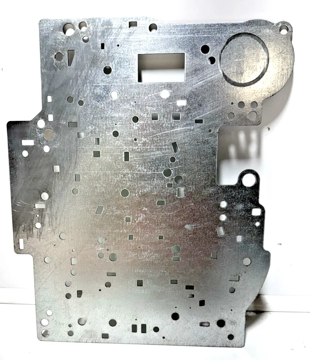 1982-1993 GM TH700-R4/4L60 Valve Body Separator Plate OEM 37989