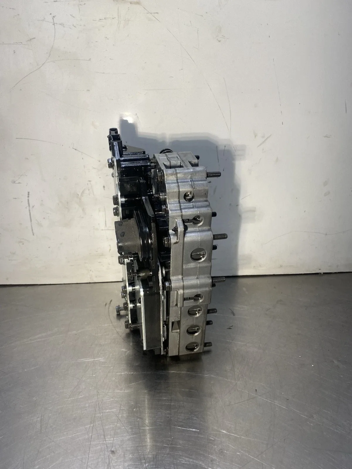 2012-2013 Chevrolet Cruze 1.4 6T40 Transmission Valve Body #24265789 image 3