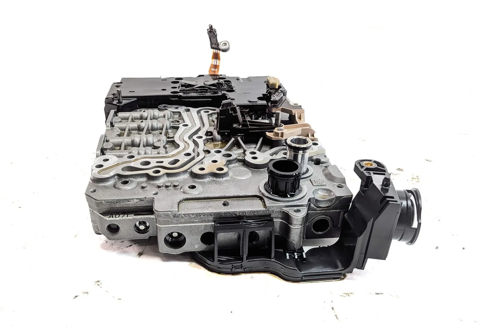 2013-2017 Audi Q5 2.0L AWD 8-Speed NTB Automatic Transmission Valve Body A071 image 3