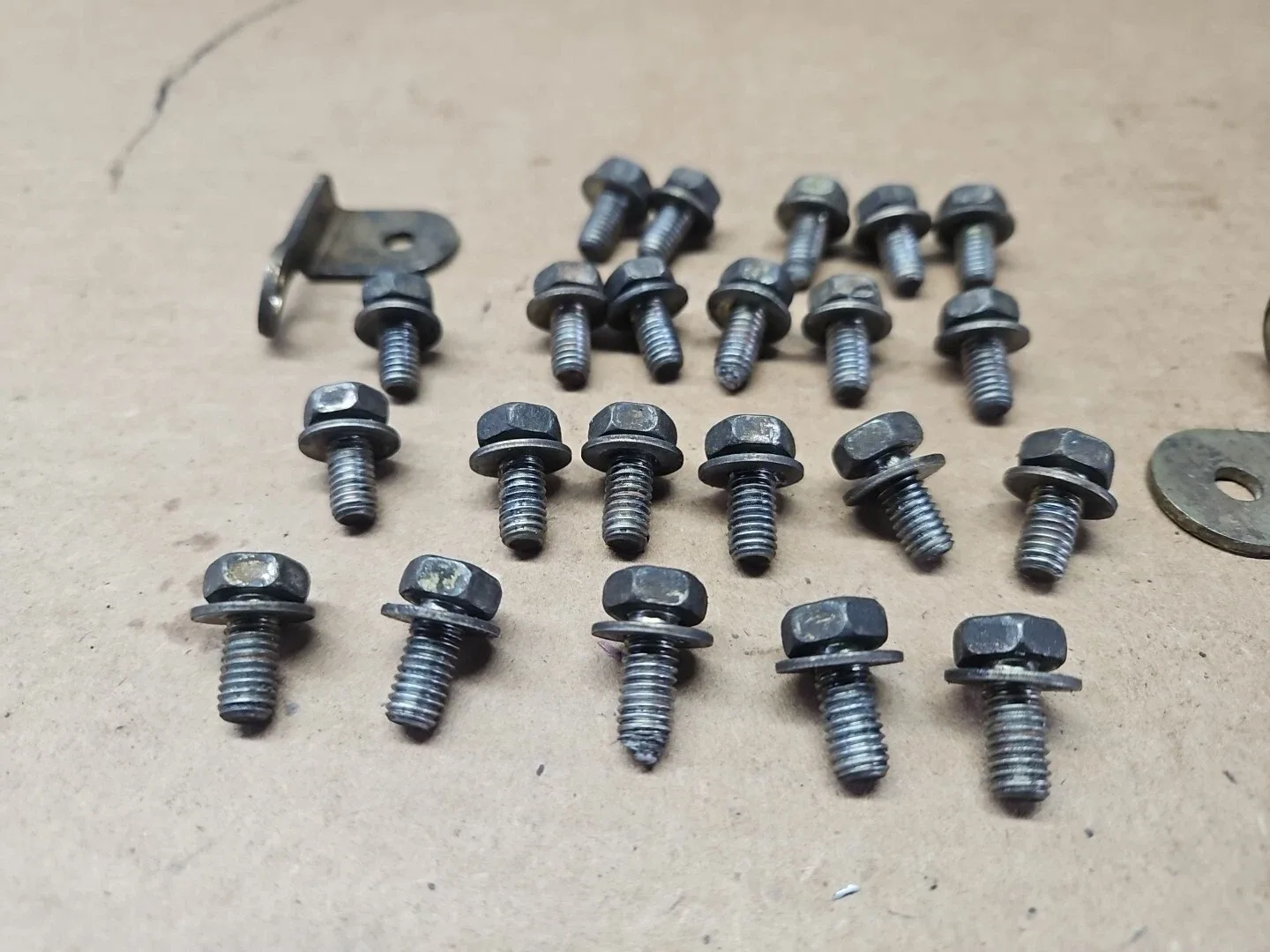 1989-2009 Nissan/Infiniti Automatic Transmission Oil Pan Bolt Kit 31377-41X06 image 3