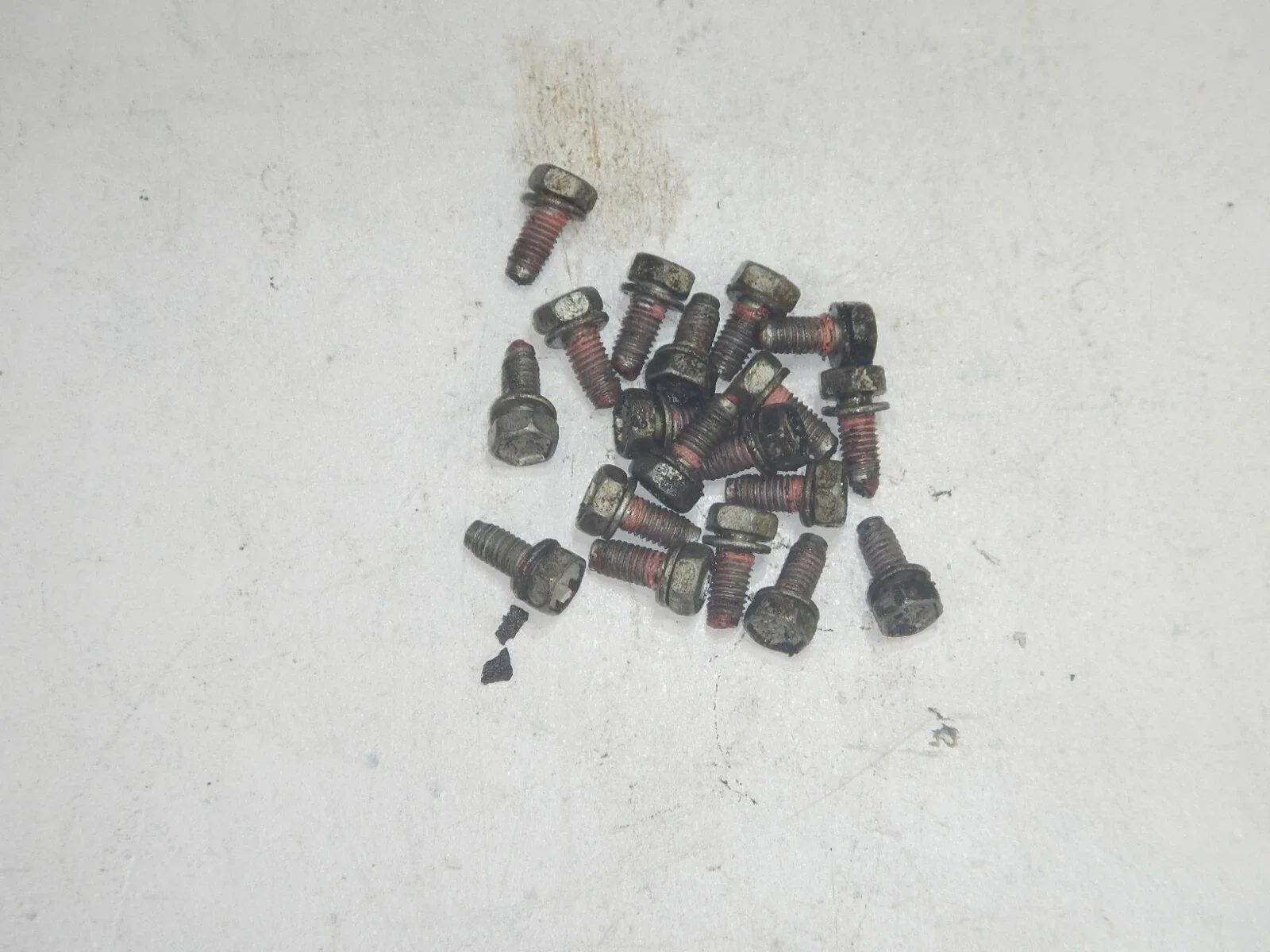 1987-2001 Jeep Cherokee XJ AW4 Transmission Oil Pan Bolts (19) image 3