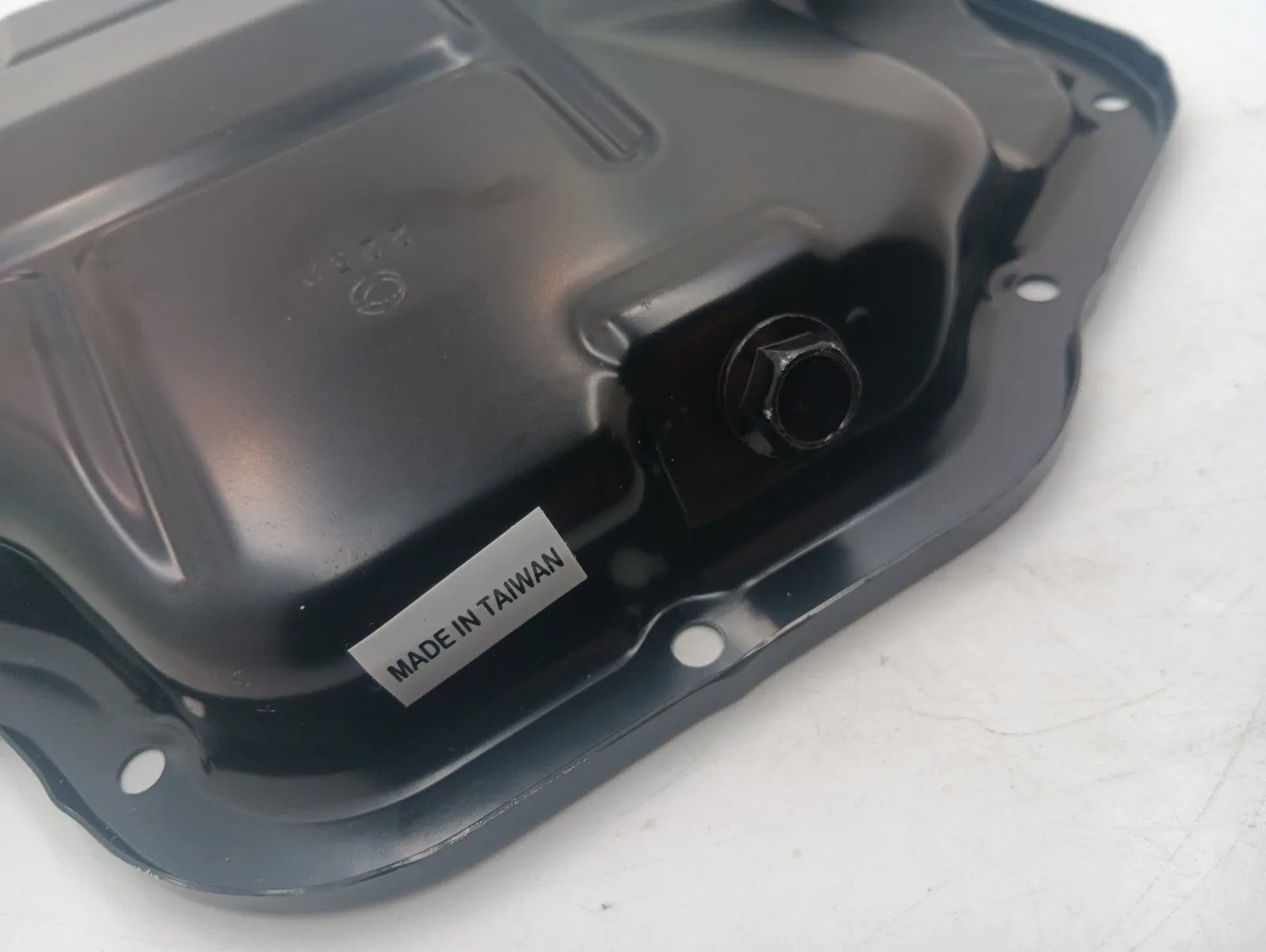 New Engine Oil Pan with Gasket for Nissan Sentra Versa 2007-2012 Cube 2009-2014 image 2