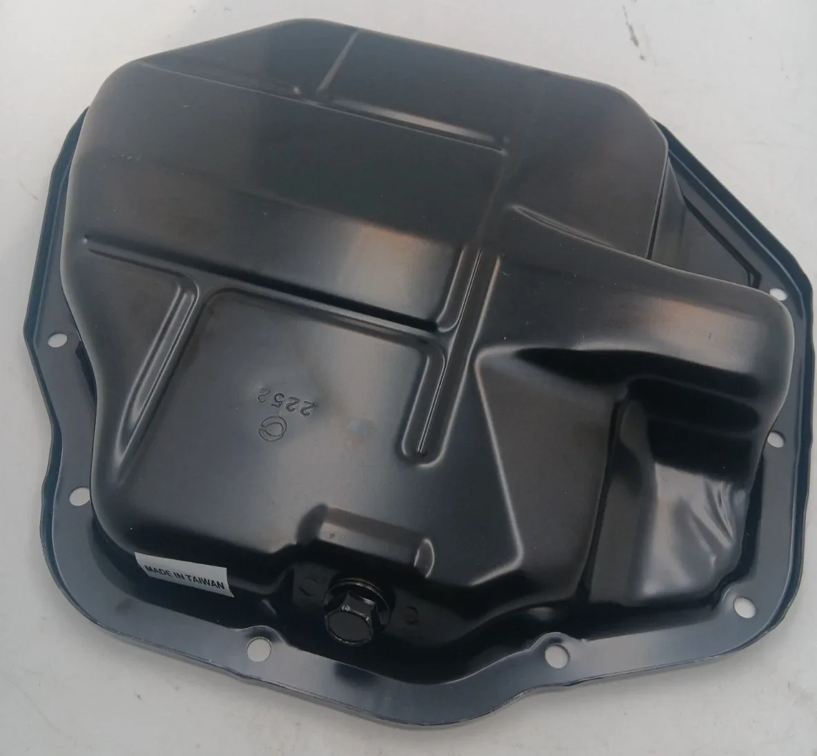 New Engine Oil Pan with Gasket for Nissan Sentra Versa 2007-2012 Cube 2009-2014