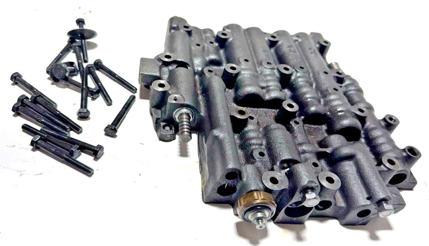 GM TH700-R4 / 4L60 Valve Body (Part 4442) Date Code K266 image 4