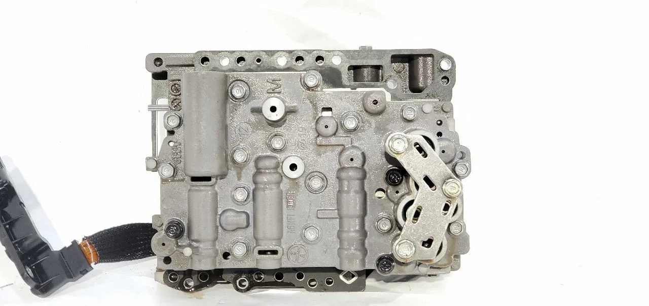 2015 Hyundai Sonata Transmission Valve Body 4311682 image 2
