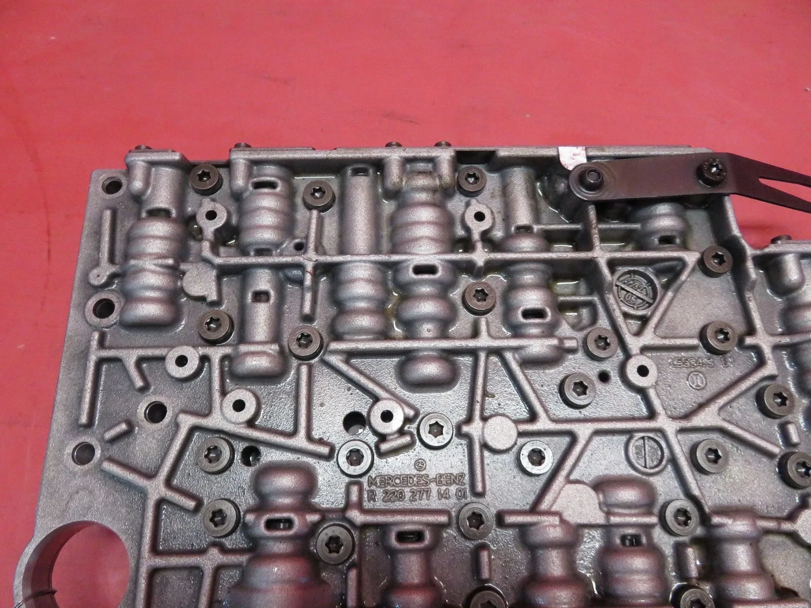 2006-2008 MERCEDES-BENZ CLS500 W219 OEM 7G TRONIC TRANSMISSION VALVE BODY image 3