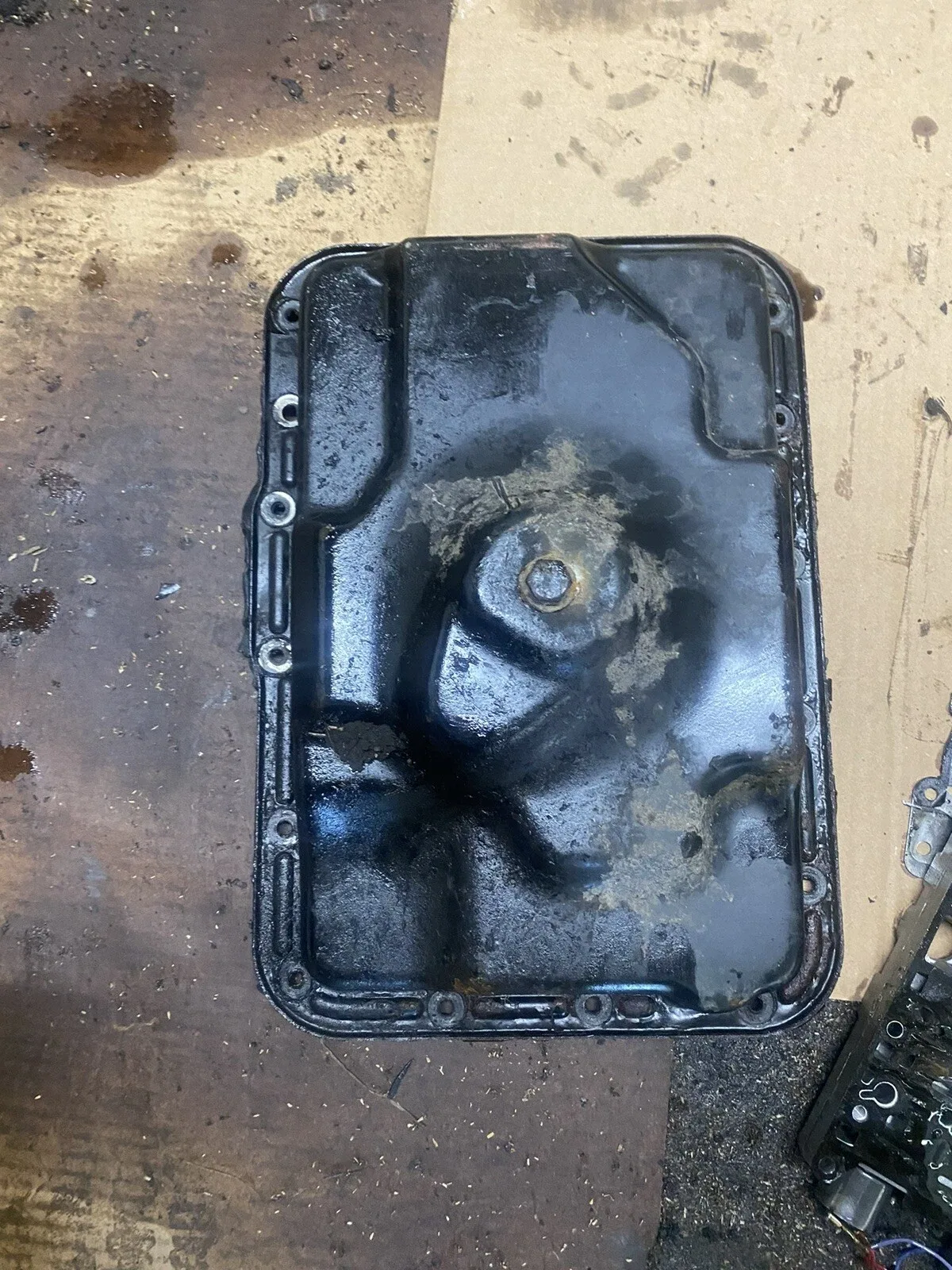 Ford A4LD Transmission Oil Pan ML5W22(a)