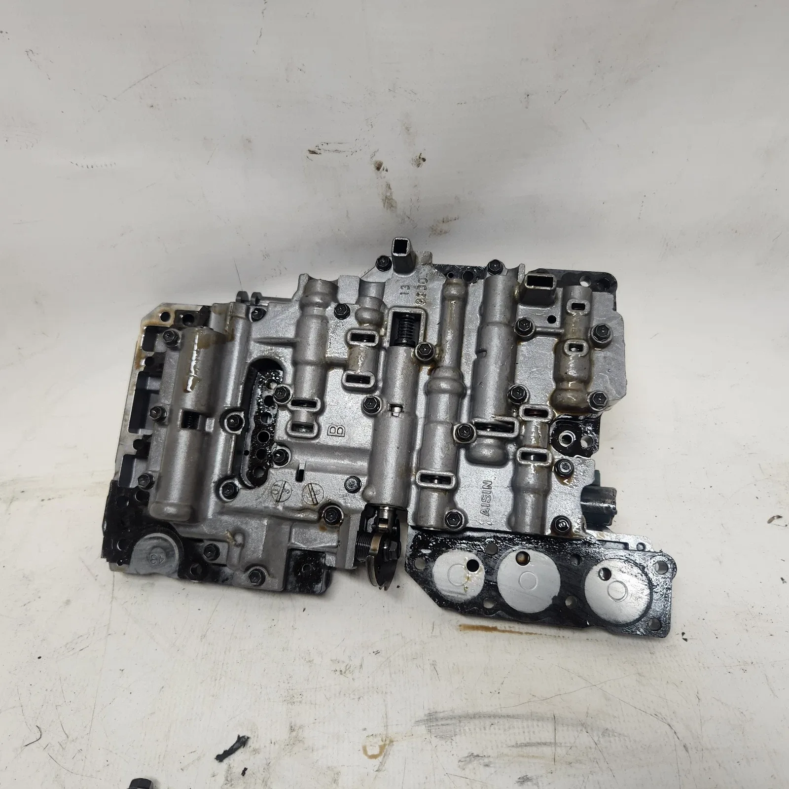 1998-2001 Jeep Cherokee XJ AW4 Automatic Transmission Valve Body w/Solenoid image 3