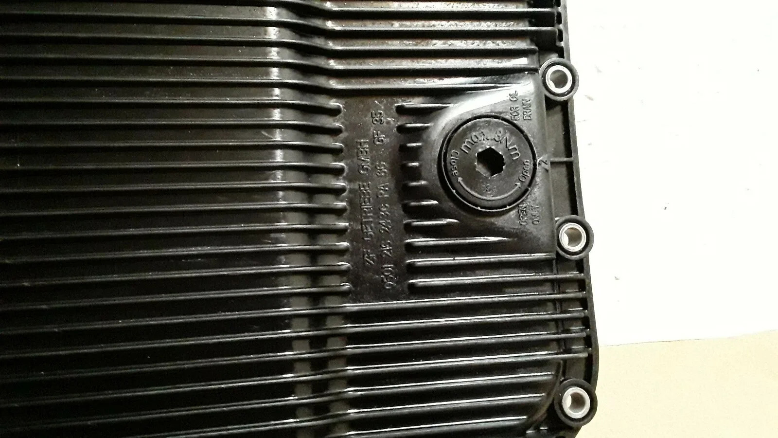 2008 BMW 750i TRANSMISSION PAN OEM image 4
