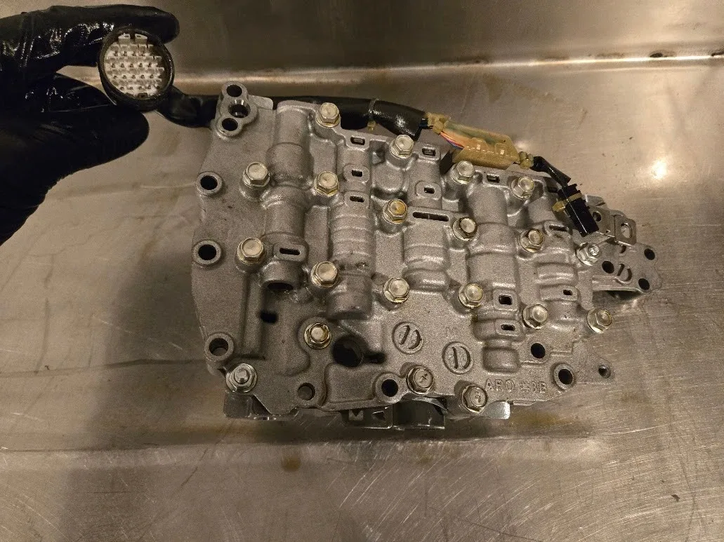 Mitsubishi W1CJC JATCO CVT-8 JF011E Valve Body image 2