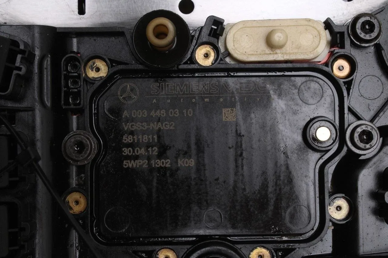 2012 Mercedes-Benz E350 4Matic Valve Body 0034460310 image 3