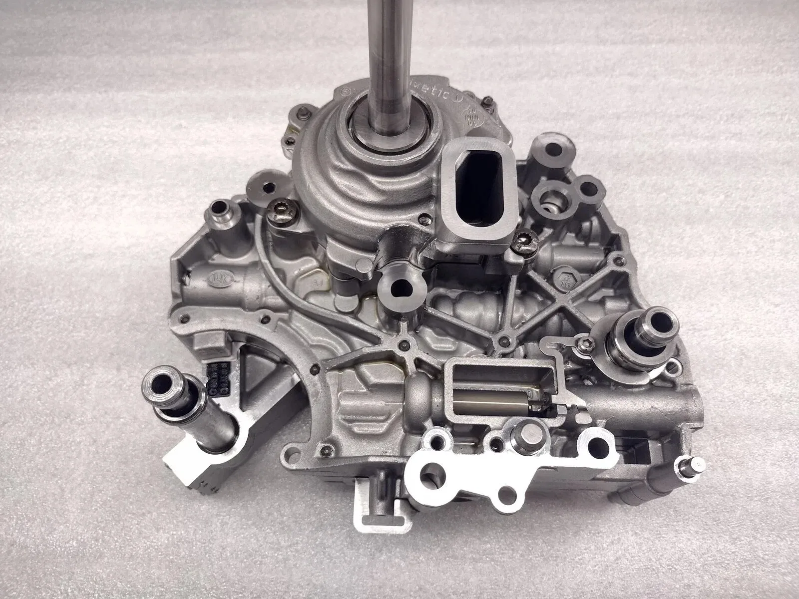 2010-2011 Audi A4 Base Sedan CVT Valve Body 380754A