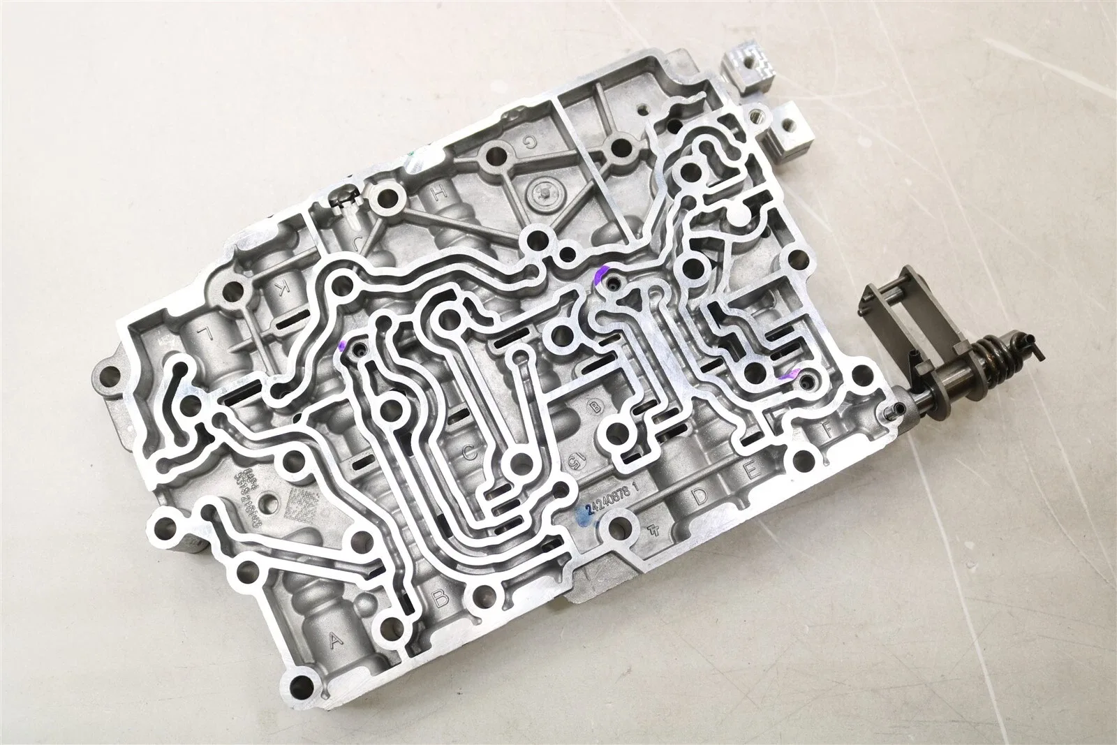 2011-2015 Chevrolet Volt / 2014-2015 Cadillac ELR GM Valve Body 24266719 image 4