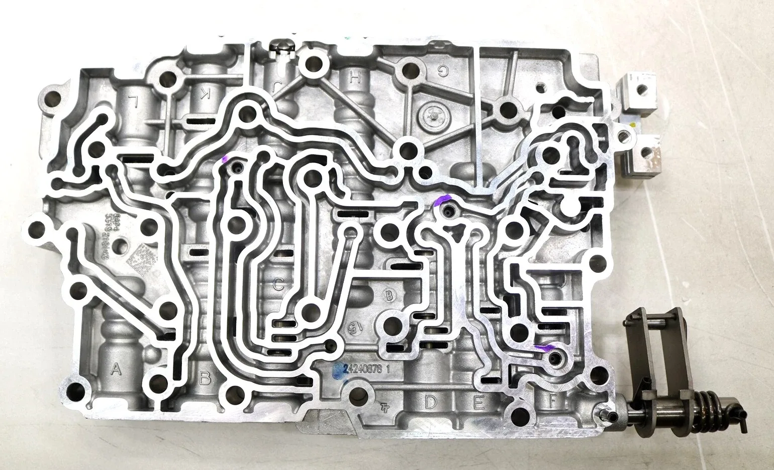 2011-2015 Chevrolet Volt / 2014-2015 Cadillac ELR GM Valve Body 24266719