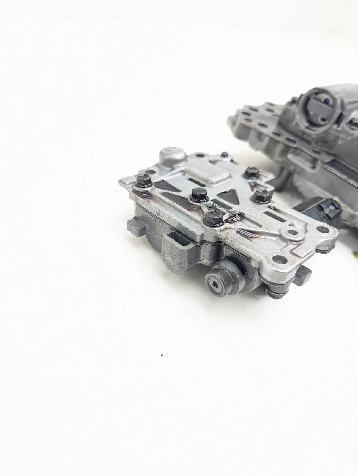 2006-2008 Lexus IS250 AWD Transmission Valve Body OEM image 4