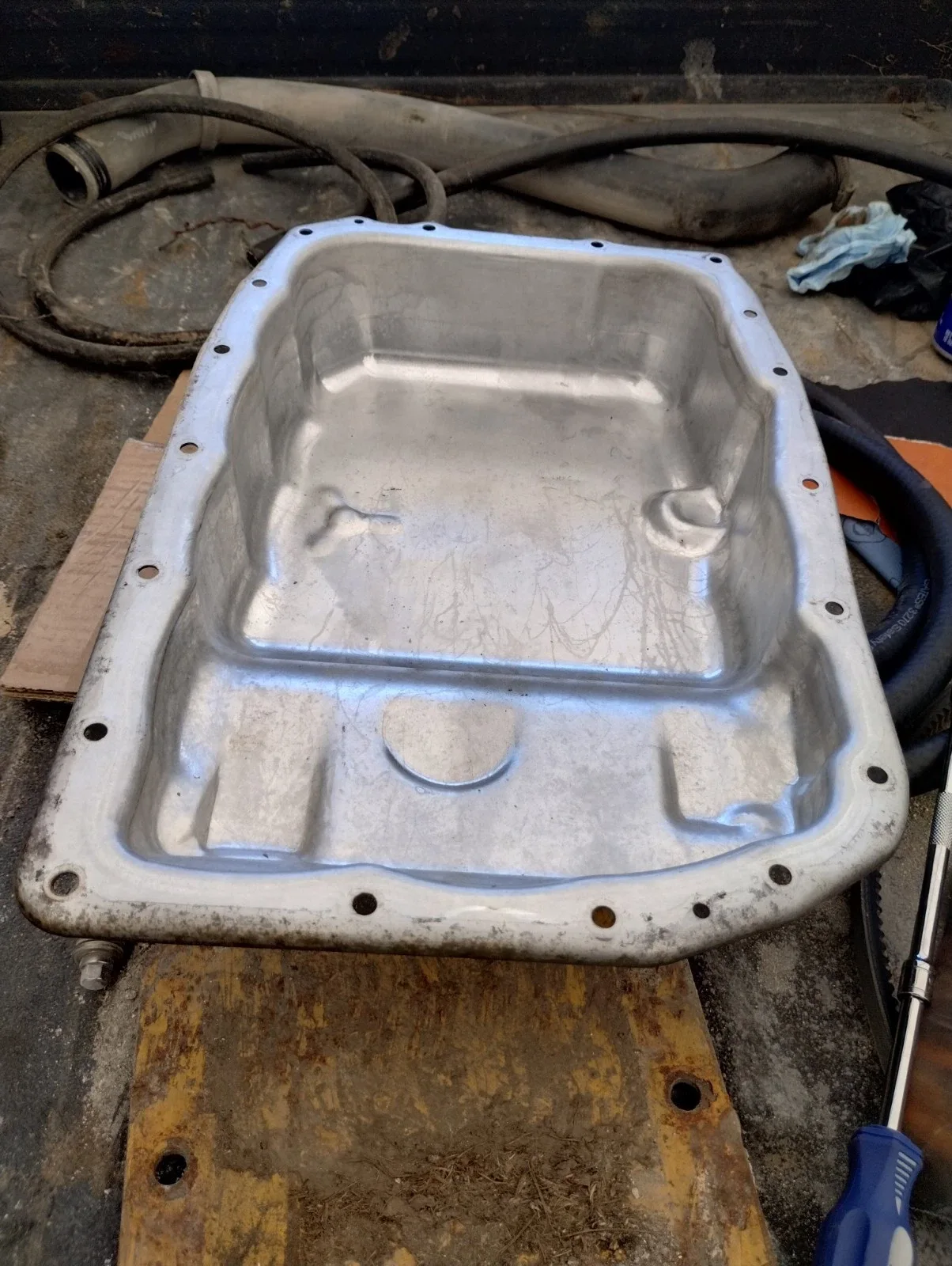 GM 6L80E 18-Bolt Transmission Oil Pan - Chevrolet/GMC