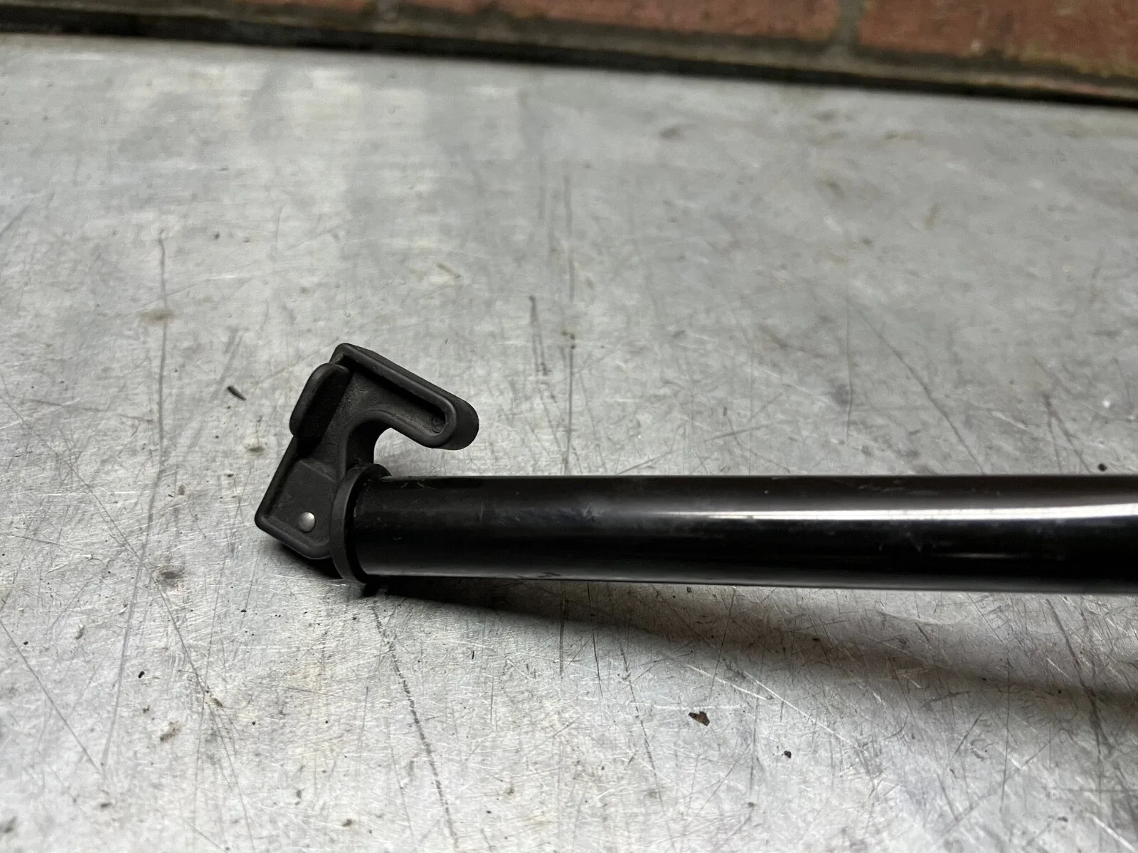 2007 Hummer H3 3.7L Automatic Transmission Dipstick OEM image 2