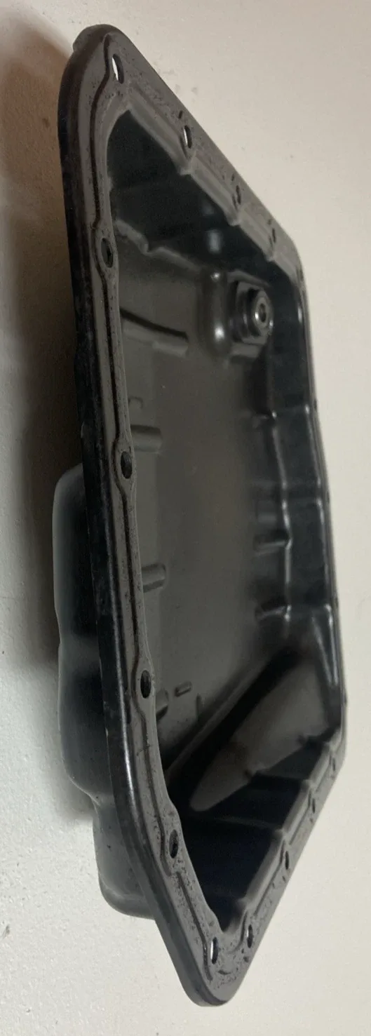 2007-2011  Toyota Camry Transmission Oil Pan image 3