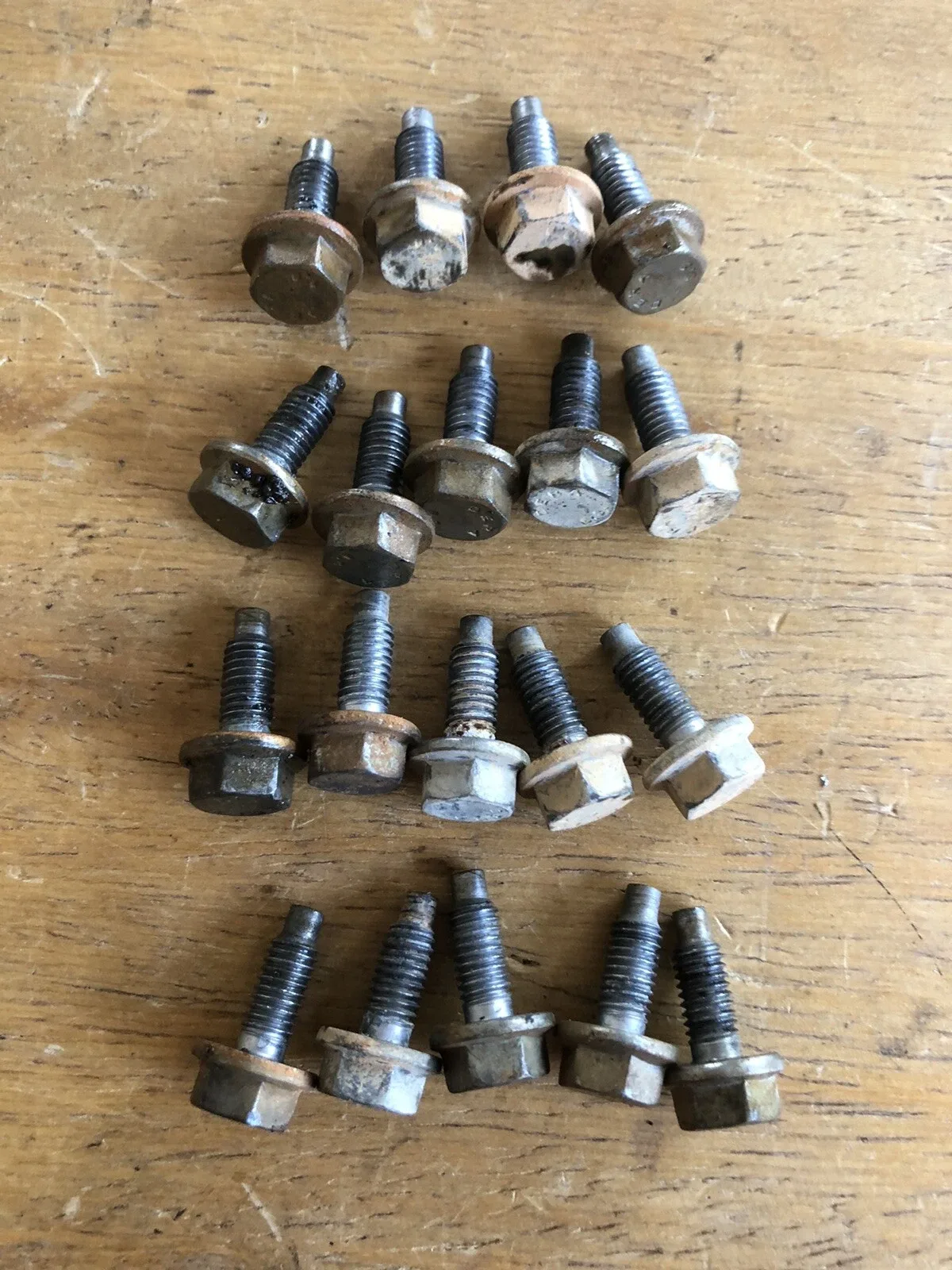 2008 Cadillac SRX 3.6L V6 Transmission Oil Pan Bolts