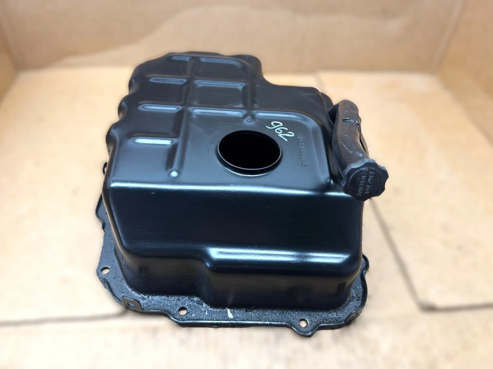 Transmission Oil Pan With Tube  281148788 image 3