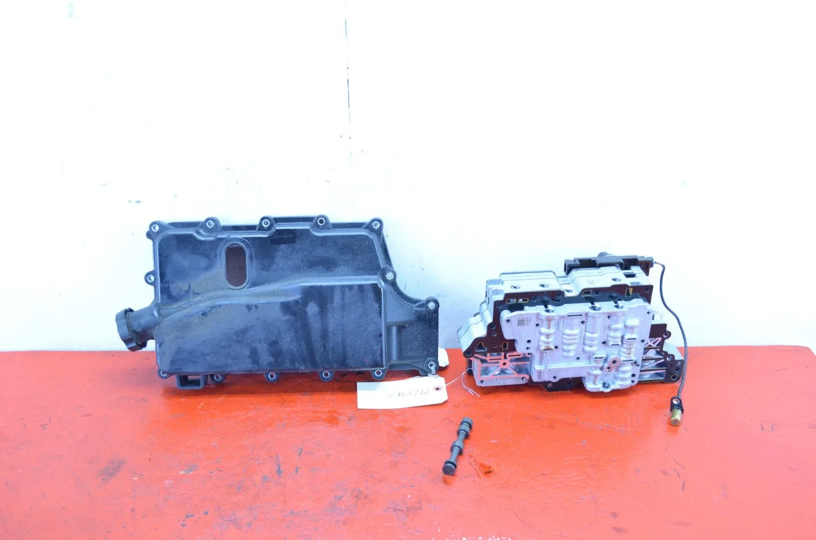 2013-2016 Lincoln MKS 3.5L FWD Automatic Transmission Valve Body OEM image 4