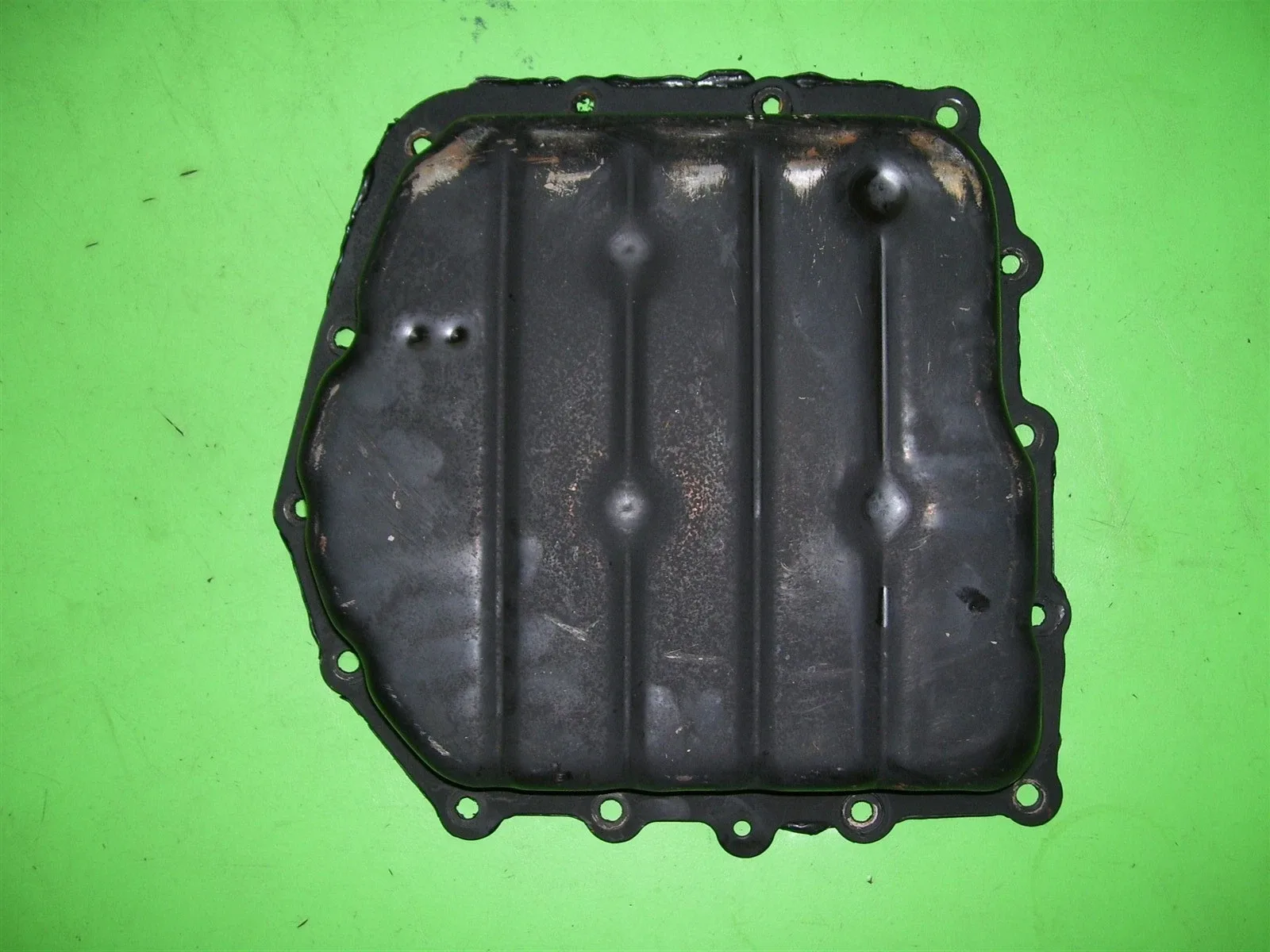 2005 Chrysler PT Cruiser Transmission Oil Pan A604 (40TE/41TE) image 2