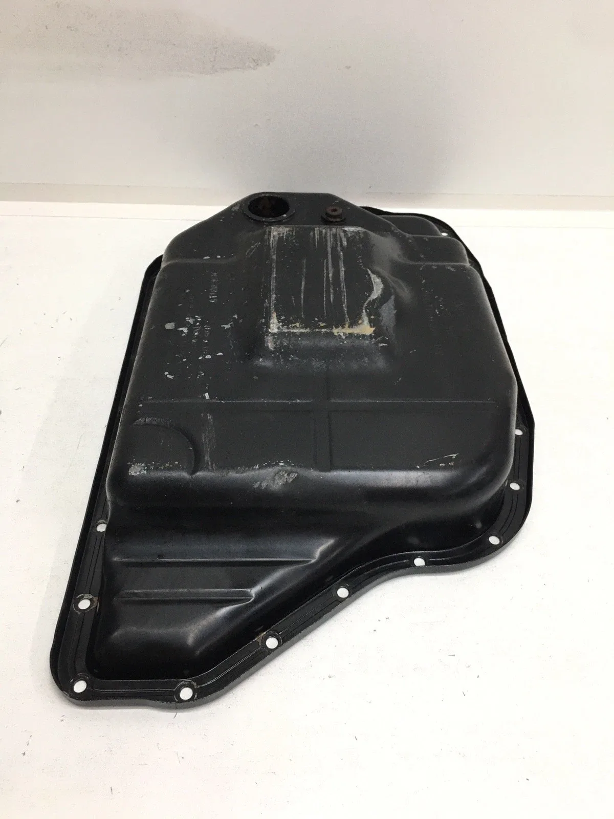 02-03 Audi S6 A6 Automatic Transmission Oil Pan image 4