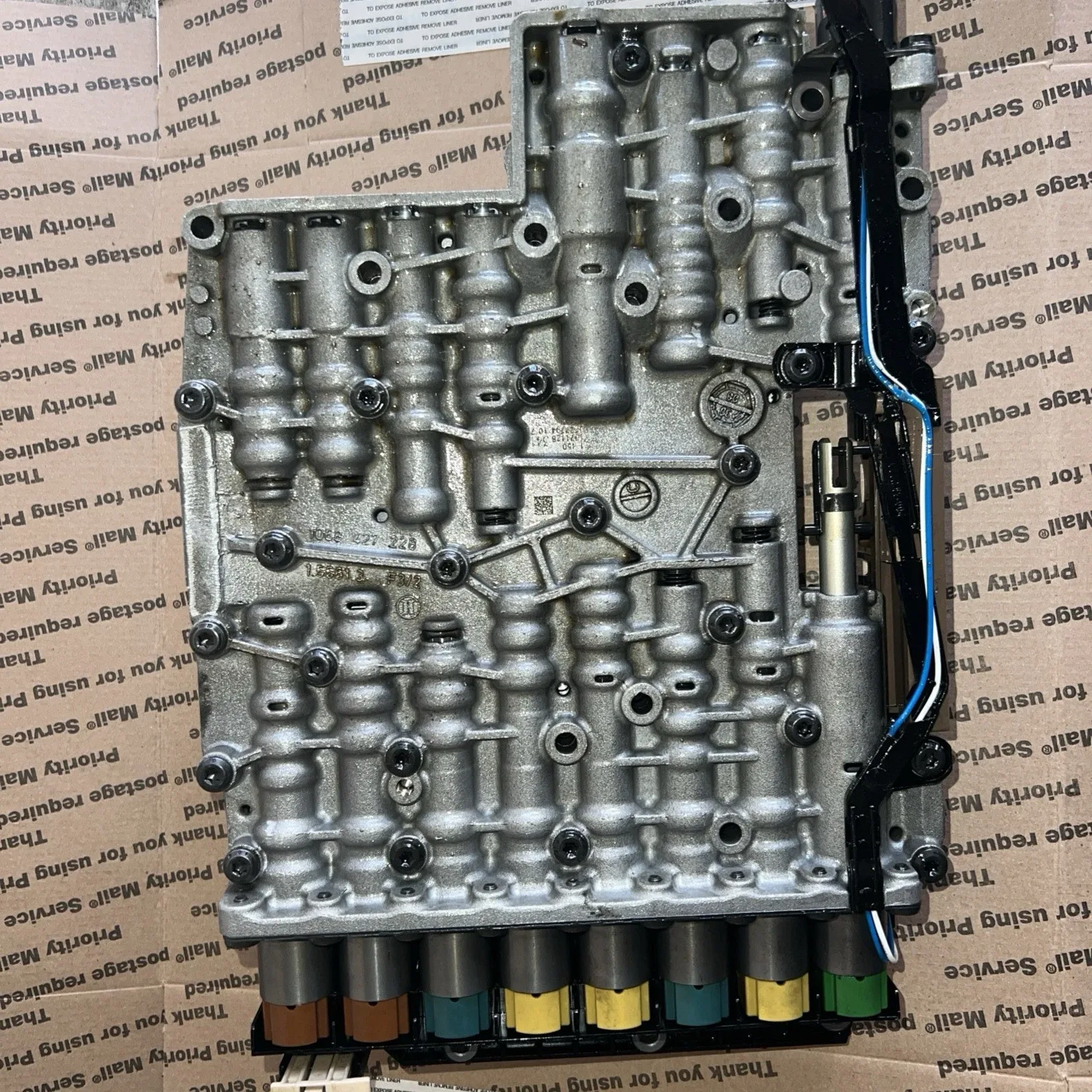 2011-2012 BMW 740i / 740Li Valve Body Mechatronic 24-34-8-671-618 image 2