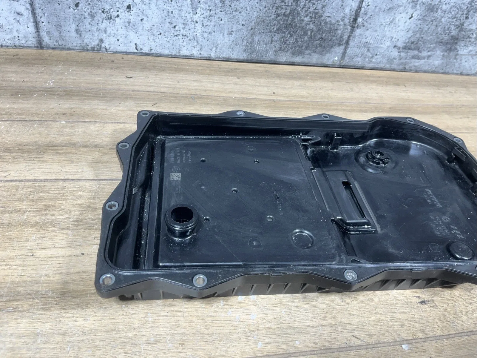 Filtran PA66GF35 Auto Transmission Oil Pan – Fits Mopar 300, 1500, Grand Cherokee image 2