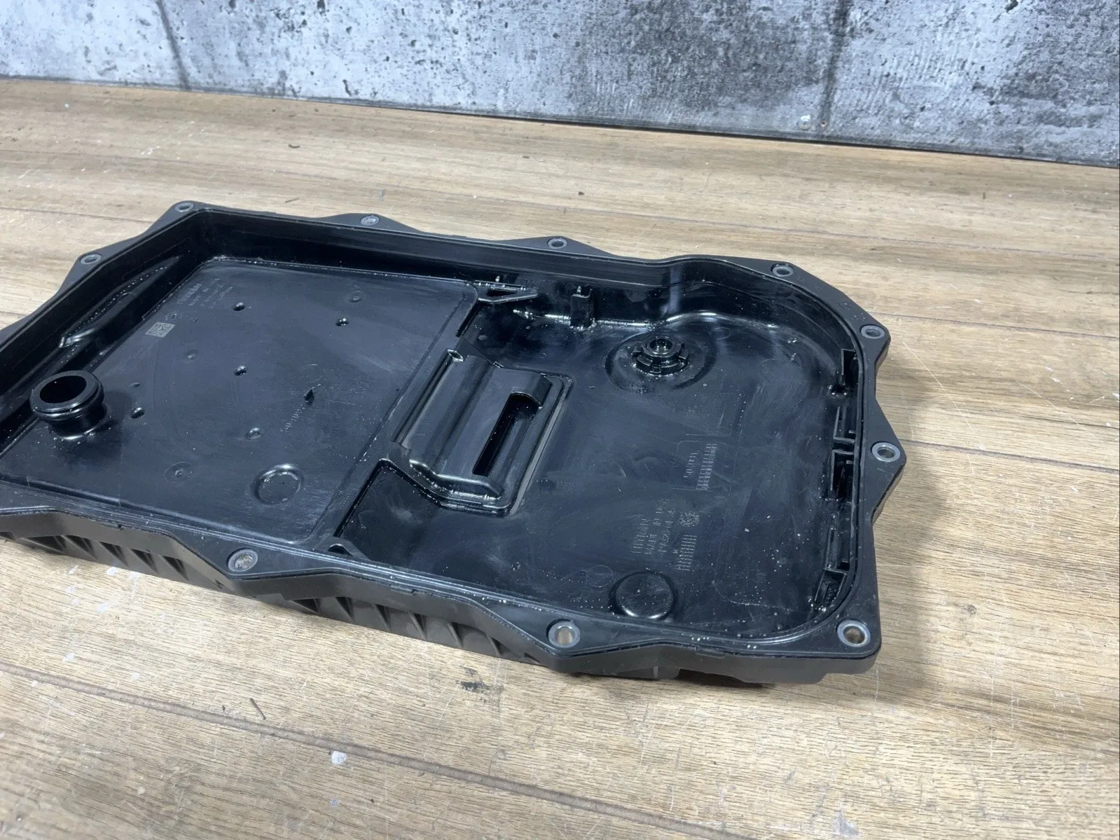 Filtran PA66GF35 Auto Transmission Oil Pan – Fits Mopar 300, 1500, Grand Cherokee image 3