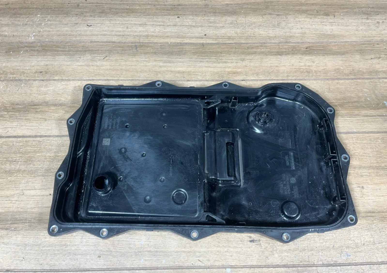 Filtran PA66GF35 Auto Transmission Oil Pan – Fits Mopar 300, 1500, Grand Cherokee