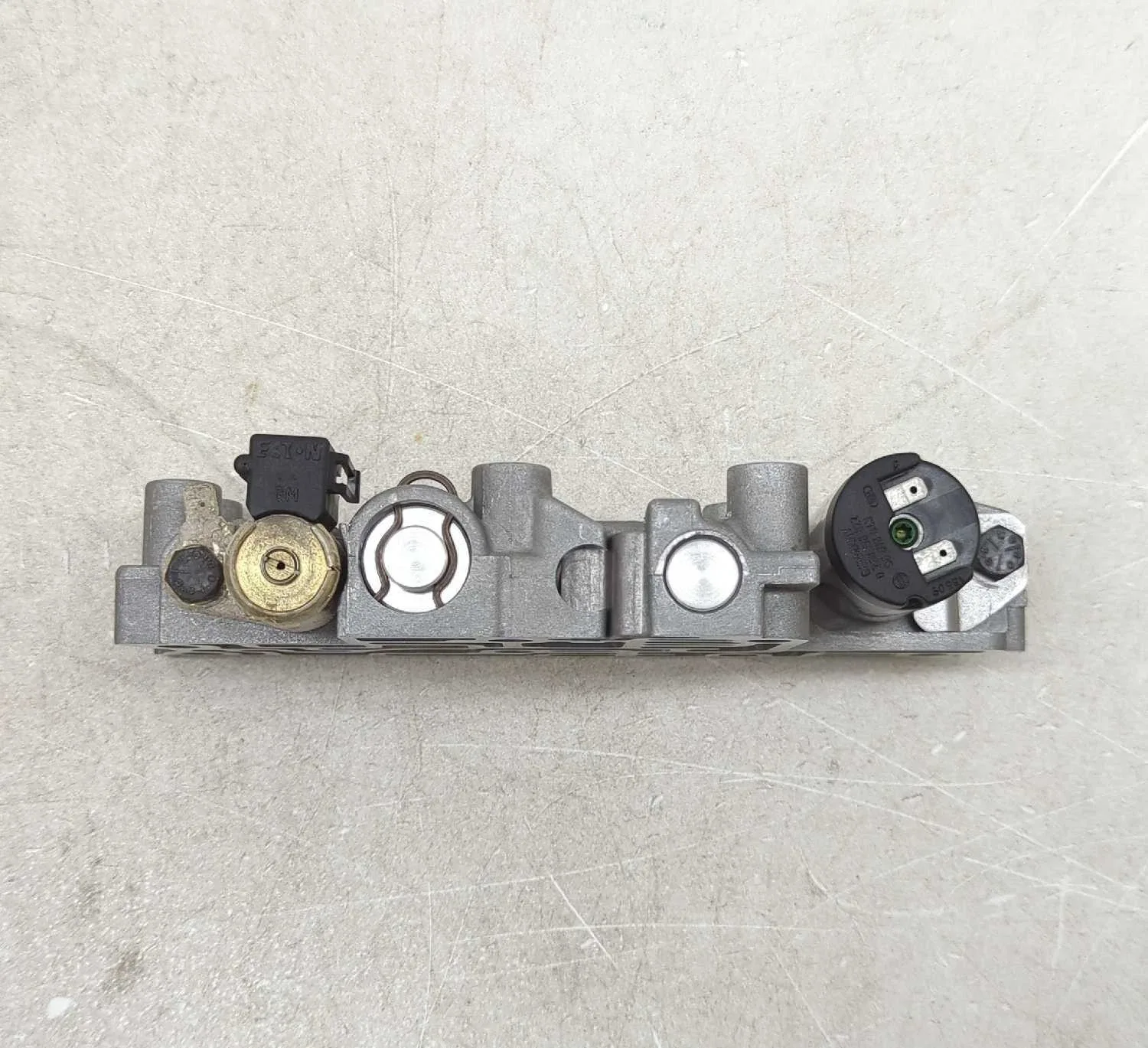 Honda/Isuzu 4L30E Upper Control Valve Body 8-96023-397-0 image 4