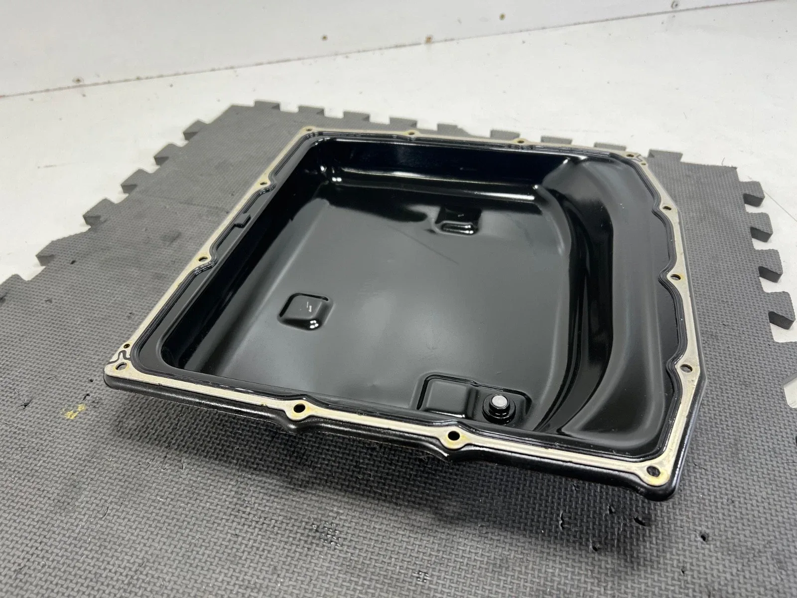 2017-2023 PORSCHE PANAMERA DSG TRANSMISSION OIP PAN image 4