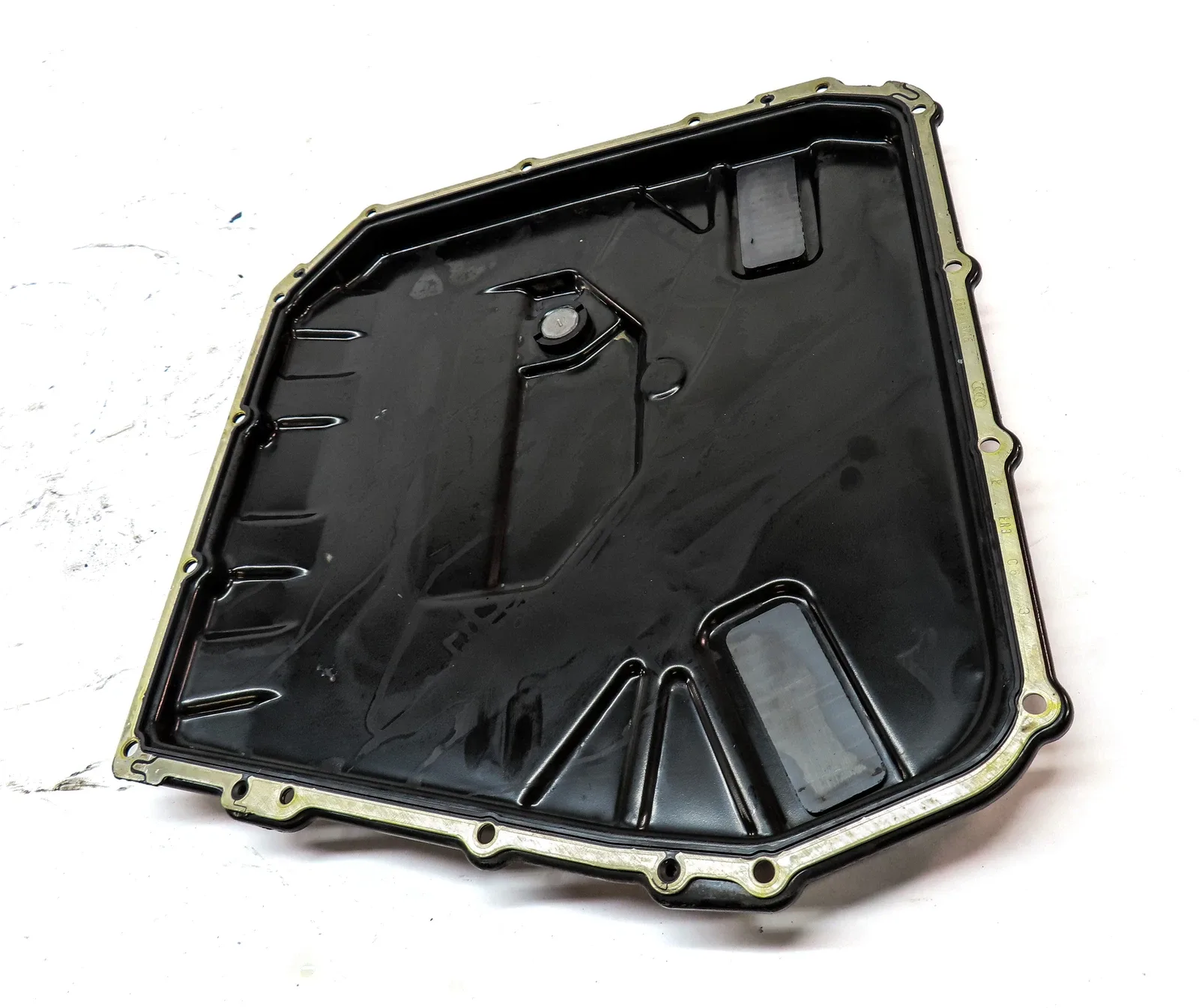 2010-2022 Porsche Macan & Audi A5/S4/RS5/S5/S6/S7 (B8/8T/C7/4G8) Transmission Oil Pan - B5321361B image 2