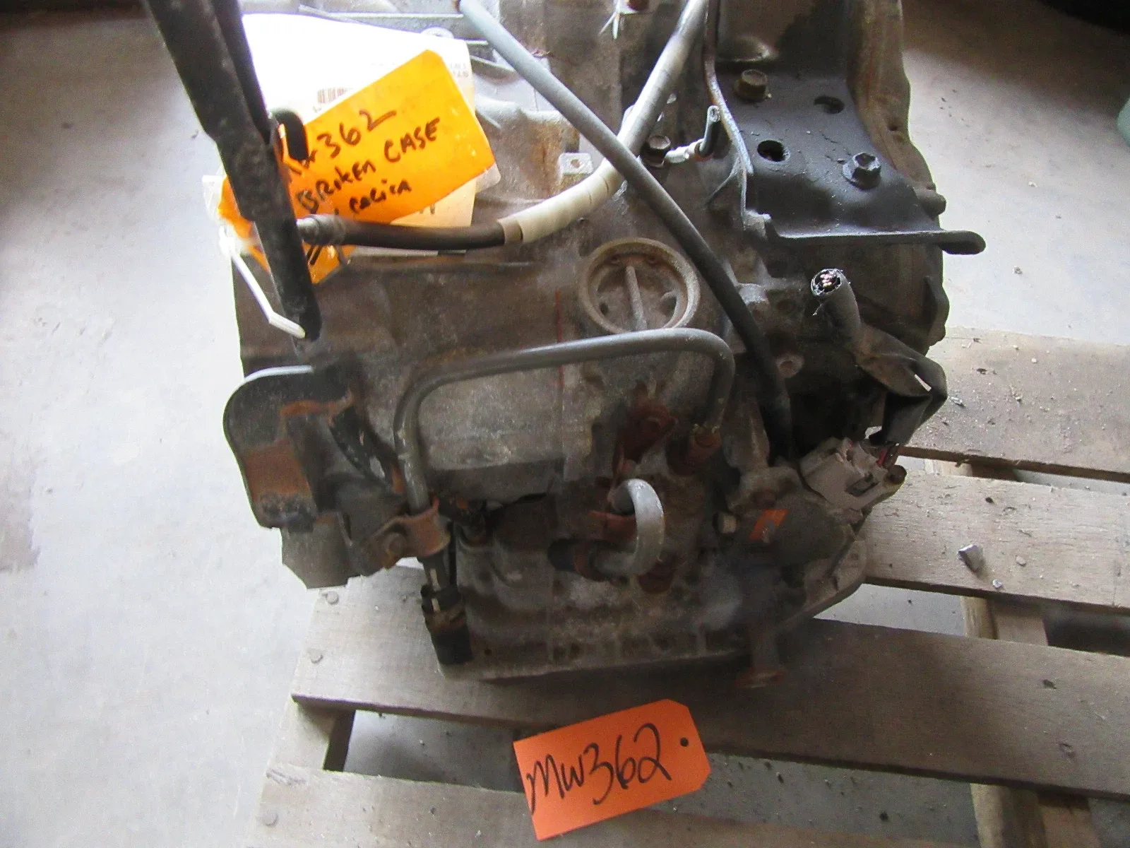 1994-1995 Toyota Celica Automatic Transmission A246E MPN 305002B370 image 3