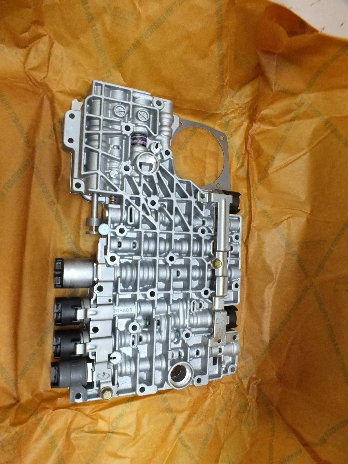 2001 Ford Explorer / Mountaineer Transmission Valve Body XL2Z-7A100-EC image 2